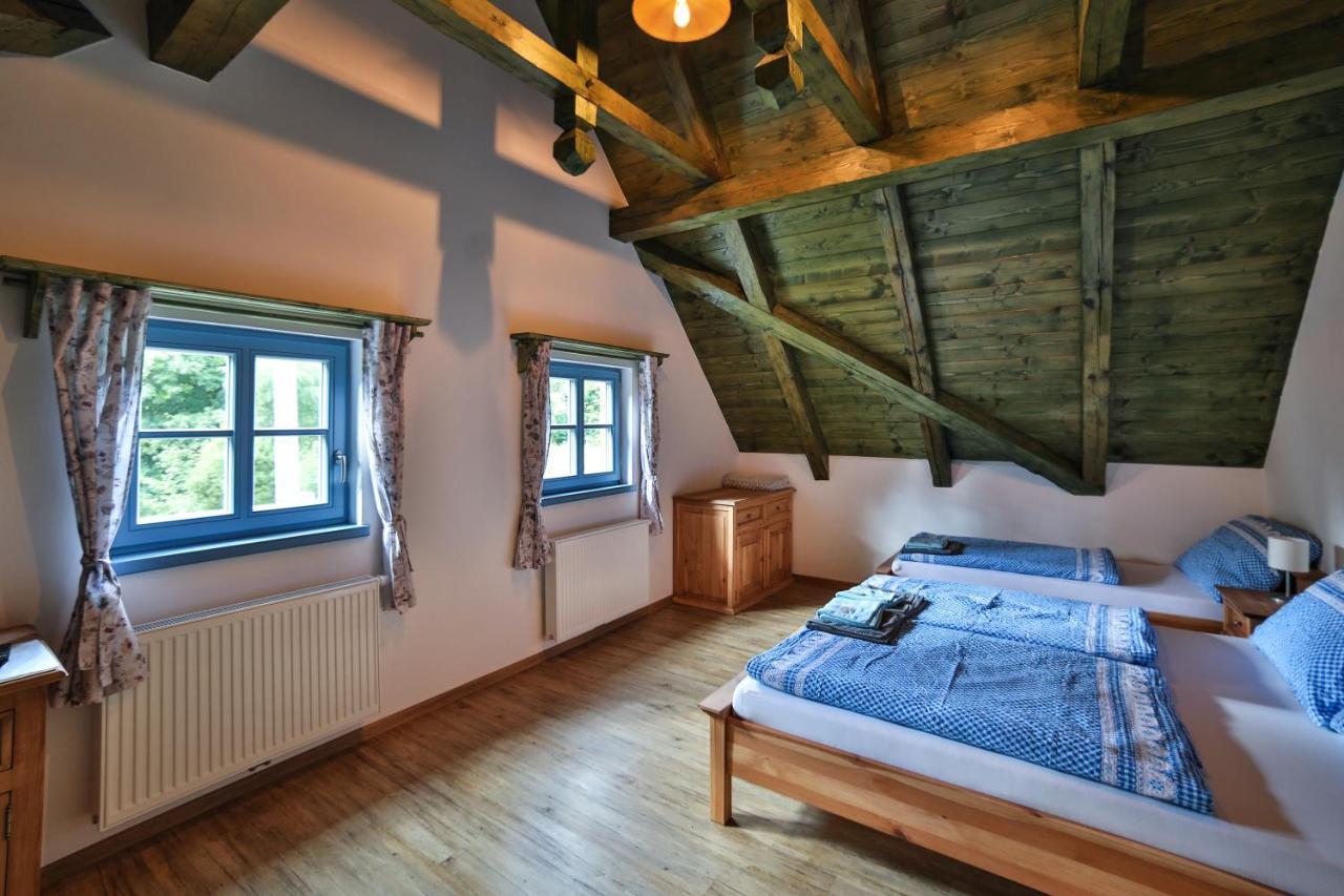 Roubenka U Zvonicky Villa Cejle Exterior foto